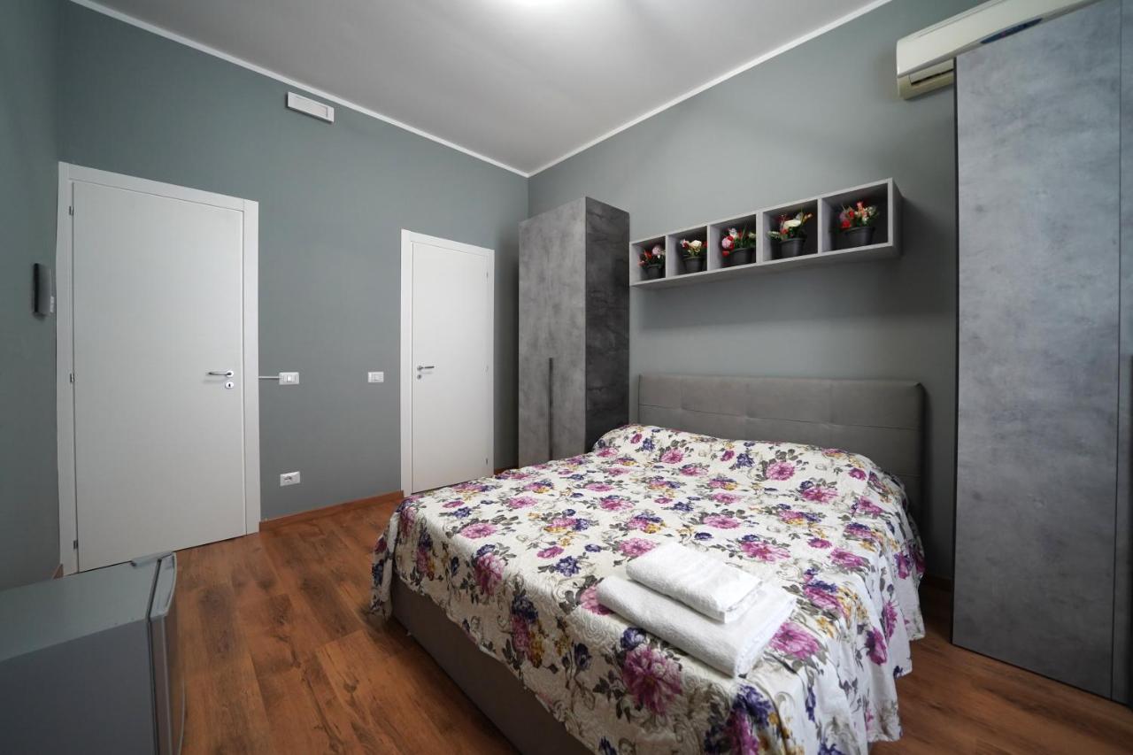 Couette-café Florinda 2*